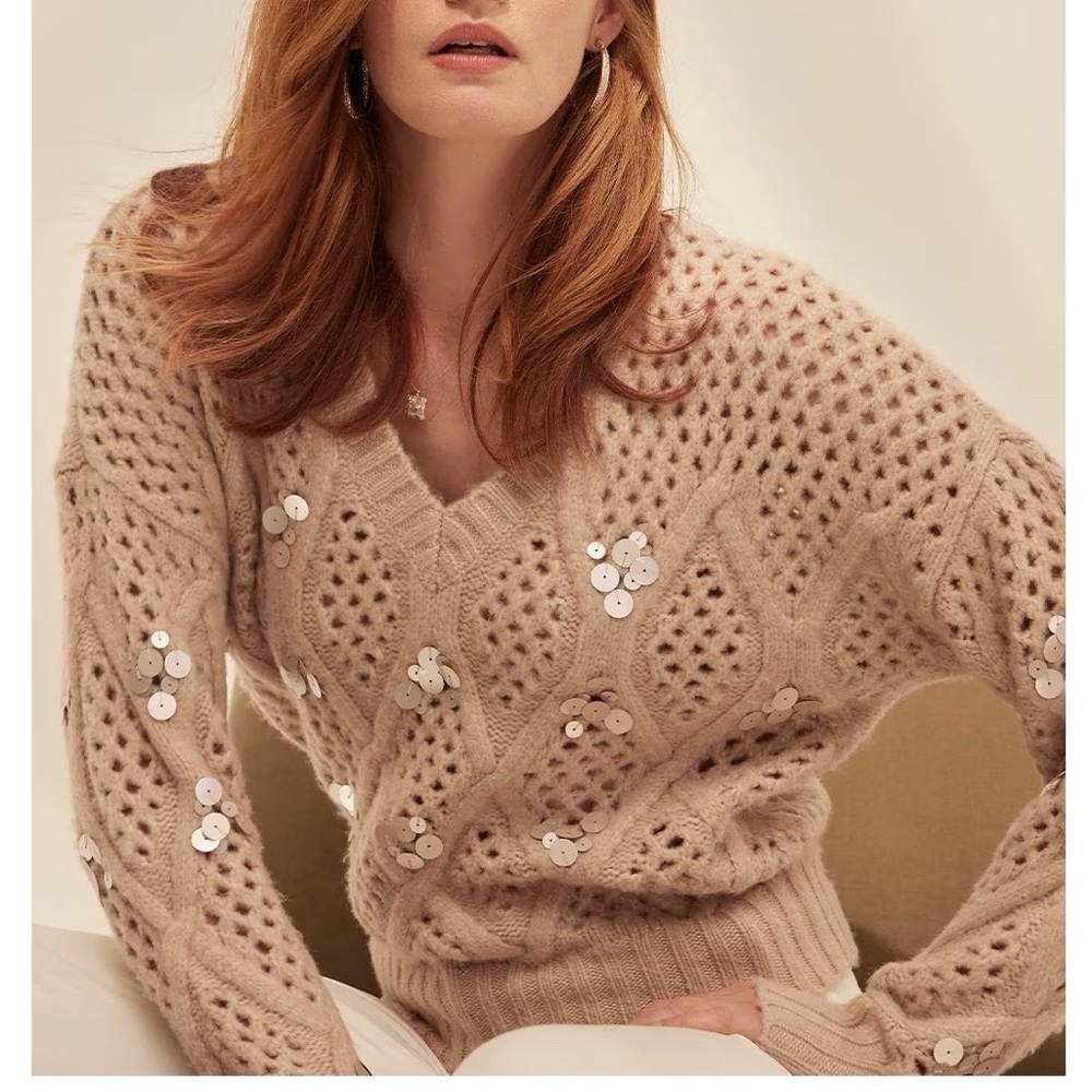WHBM EMBELLISHED CABLE PULLOVER SWEATER